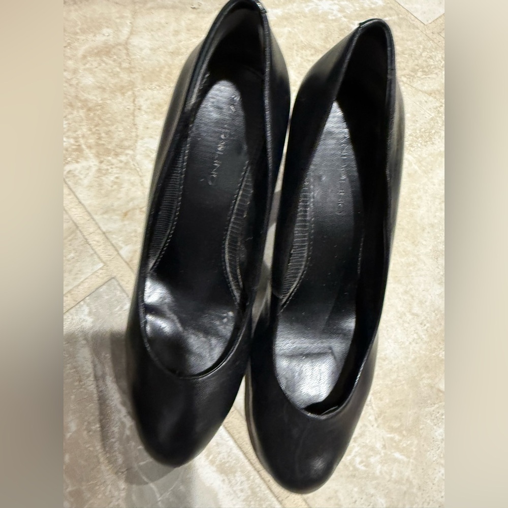 Bandolino Black Platform Pumps Size 6 Classic Career Heels